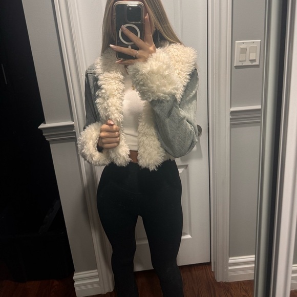 Jean jacket - Picture 4 of 6